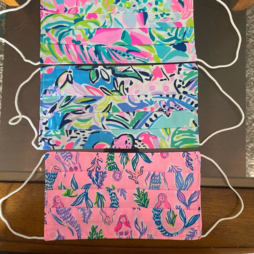 Lilly Pulitzer Mask Set - Picture 10 of 13